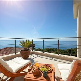 3 bedroom villa with pool and sea views Hvar island sleeps 6